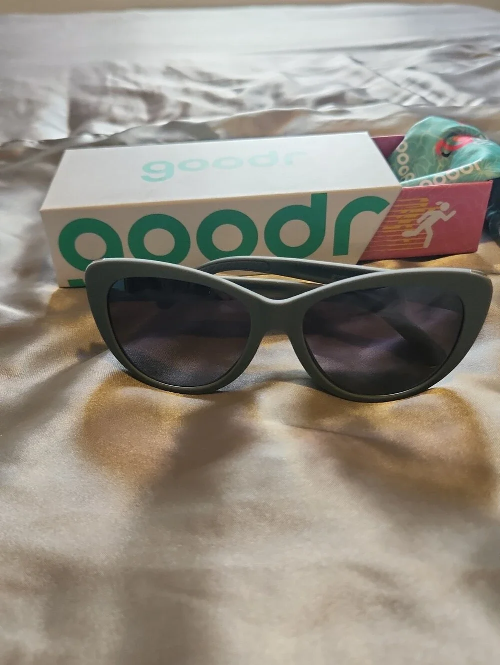 Brand New goodr Glam G Sunglasses in Not Gray, Diet Black